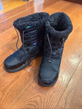 Unicorn Girls Boots Size 3- Khombu
